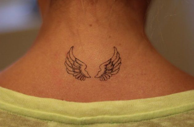Tatuajes de alas para mujeres 16