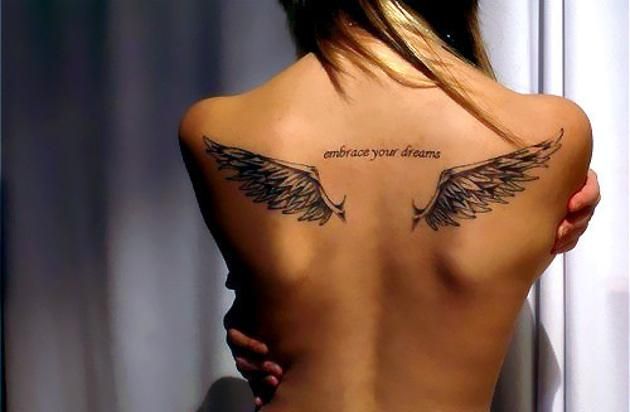 Tatuajes de alas para mujeres 5