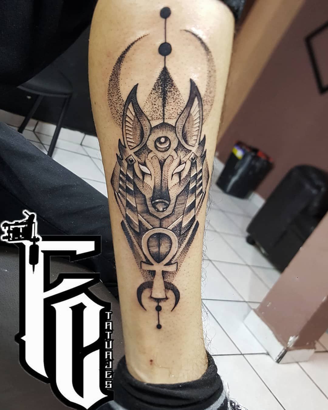 Tatuajes de anubis 11