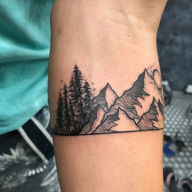 Tattoos of brazaletes 14