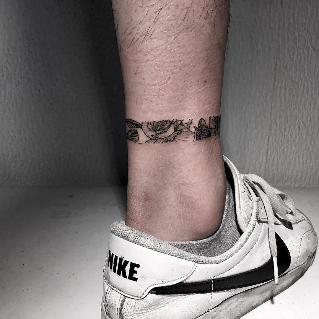 Tattoos of brazaletes 13