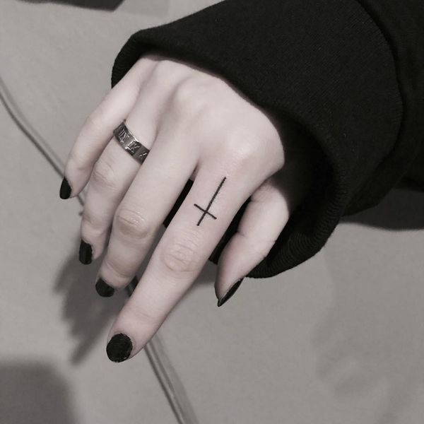 Tatuajes de cruz