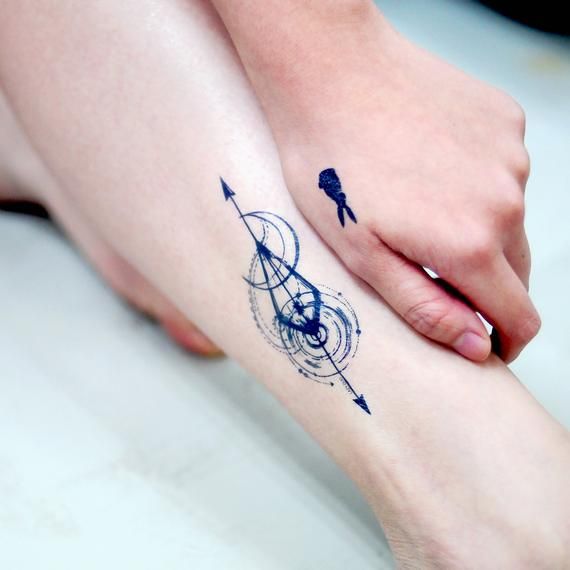 Tatouages de dos nombres unidos 5