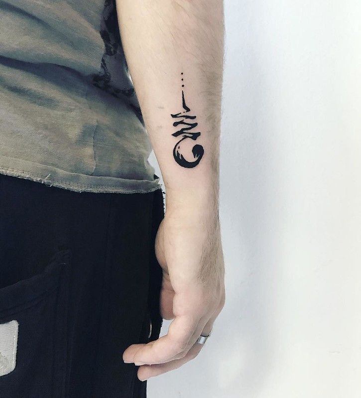 Tattoos von flechas con nombre 13