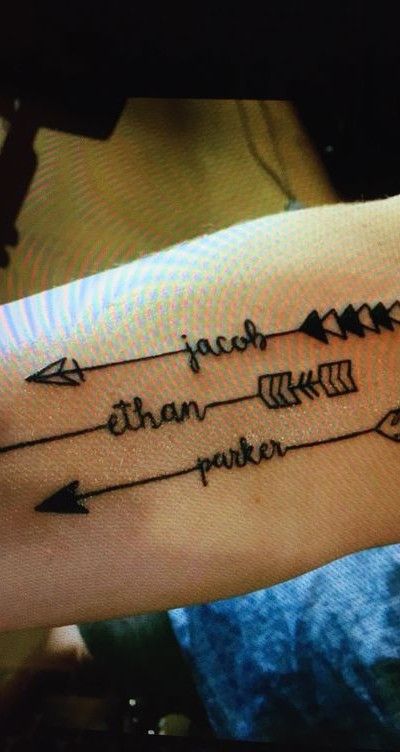 Tattoos von flechas con nombre 4
