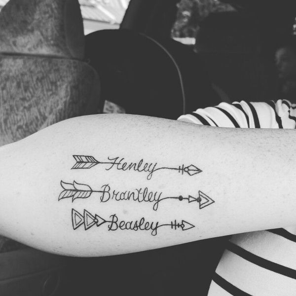 Tattoos von flechas con nombre 2