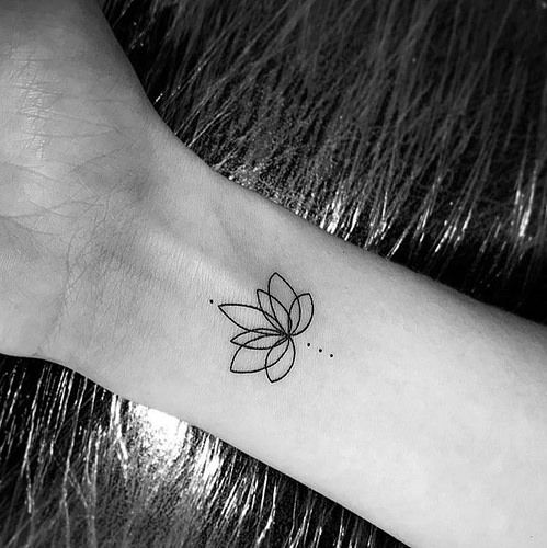 Tatuajes de flor de loto