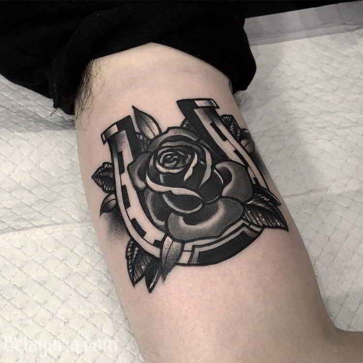 Tatuajes de herraduras 10