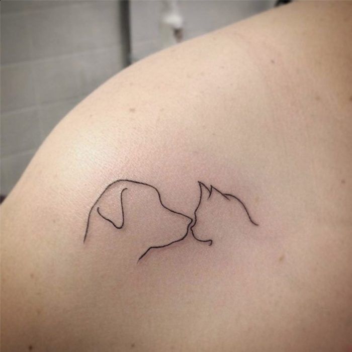 Tatuagens de huellas de gato 52