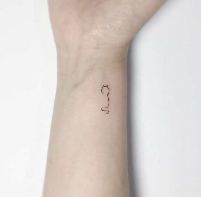 Tatuagens de huellas de gato 14