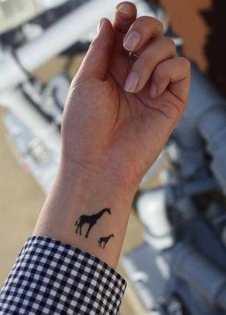 Tatuajes de jirafas 13