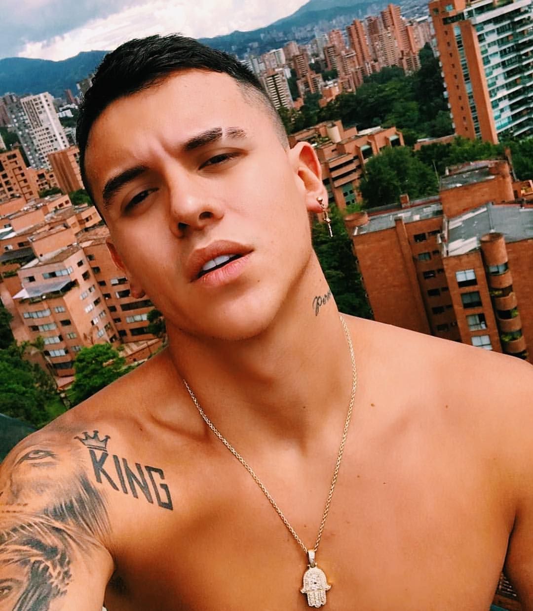 Tatuajes de kevin roldan
