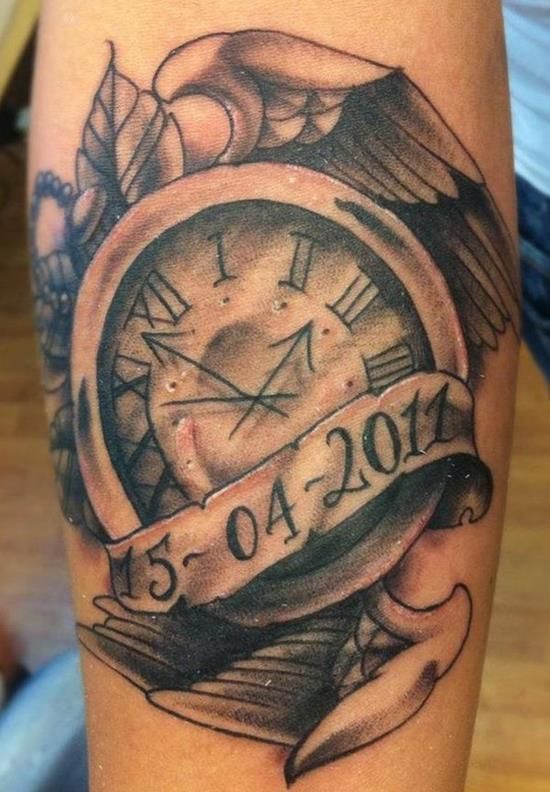 Tattoos von nombre valeria en el brazo
