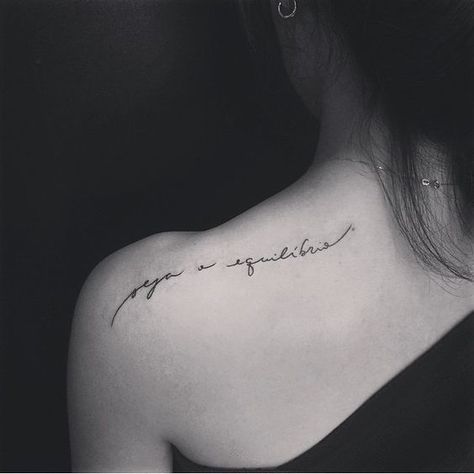 Tatuajes de nombre zoe en arabe 25