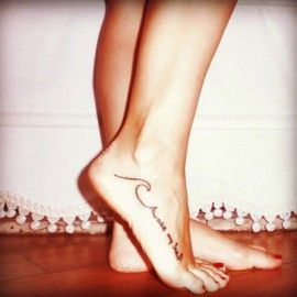 Tatuajes de nombre zoe en arabe 6
