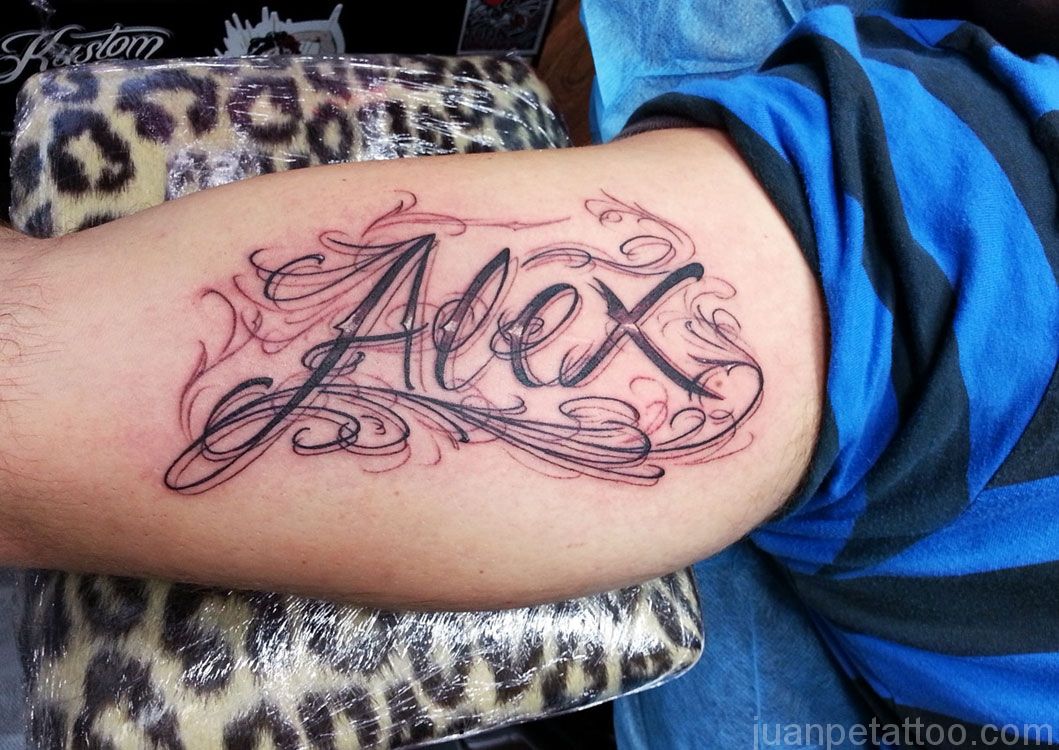 Tatuajes de nombres alexander 24
