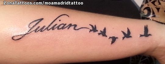 Tatuajes de nombres andrea 41