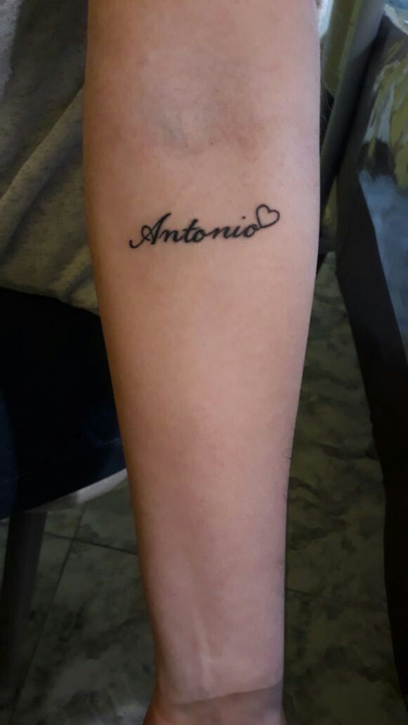 Tatuajes de nombres antonio 30