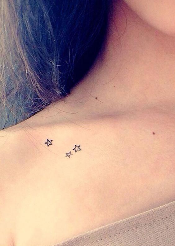 Tatuajes de nombres arriba del codo 10