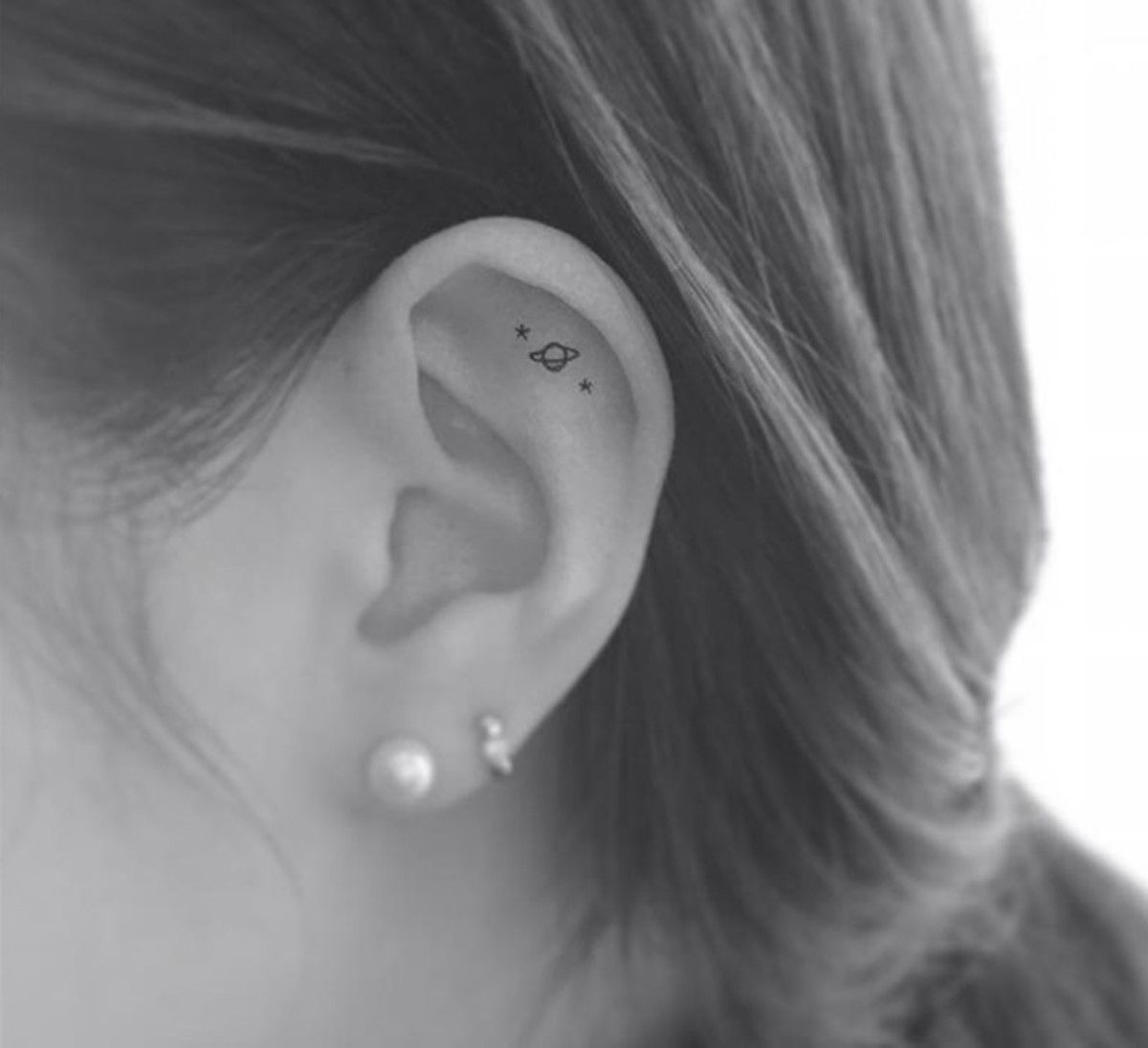 Tatuajes de nombres arriba del codo 55