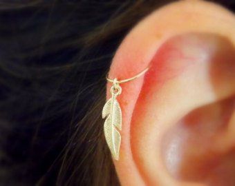 Tattoos of nombres atras de la oreja 12