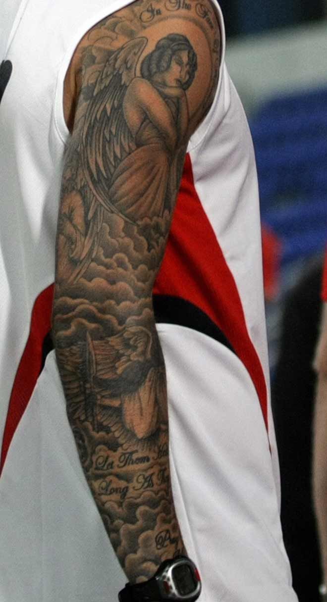 Tatuaggi di nombres brazo completo 13