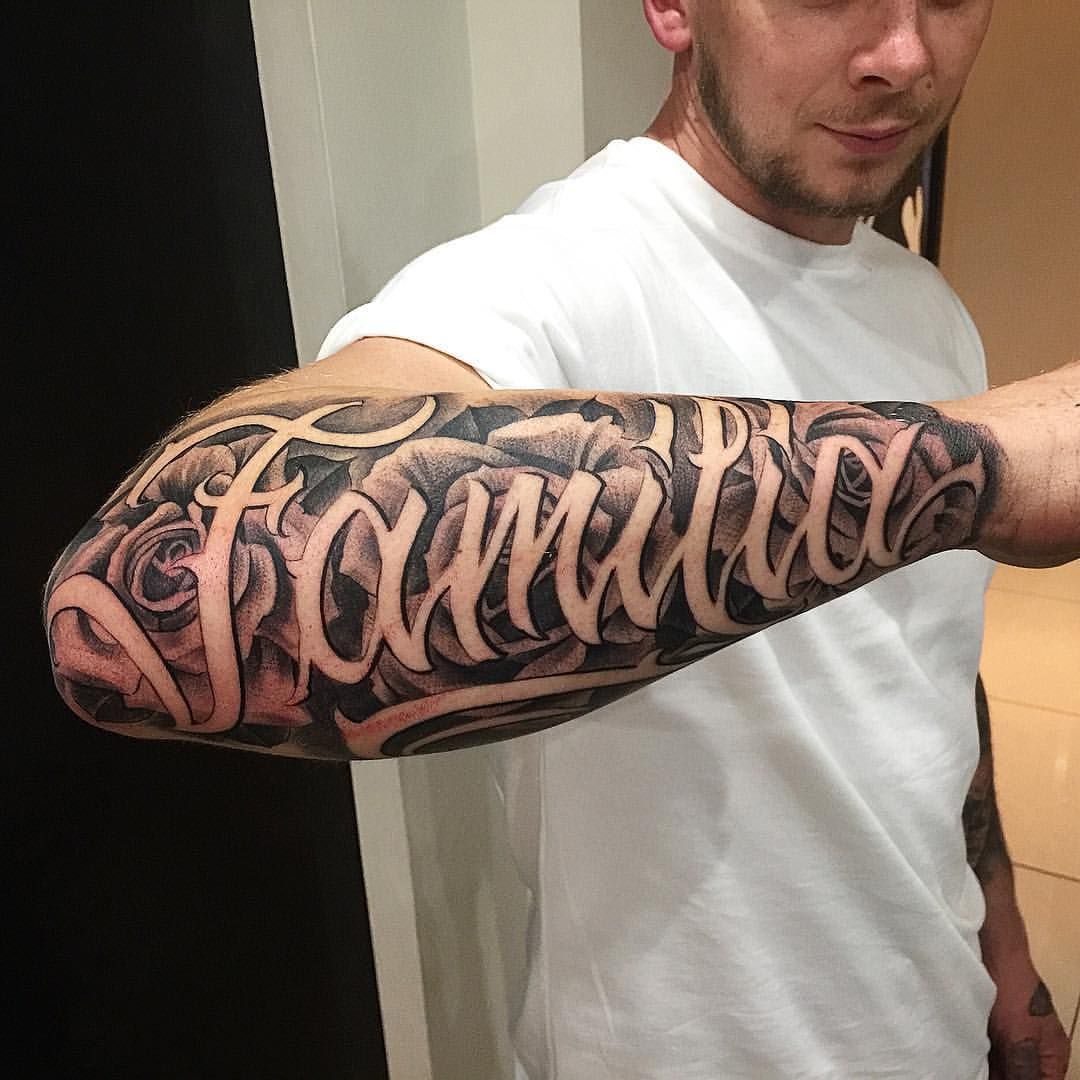 Tatuaggi di nombres brazo completo 16