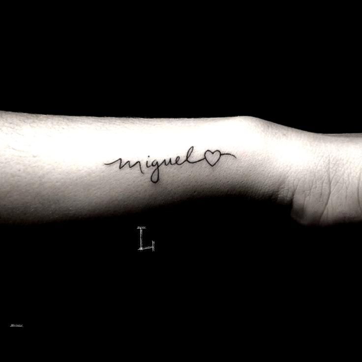 Tatouages de nombres bruno 24