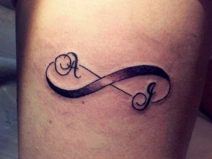 Tattoos von nombres con el simbolo del infinito 15