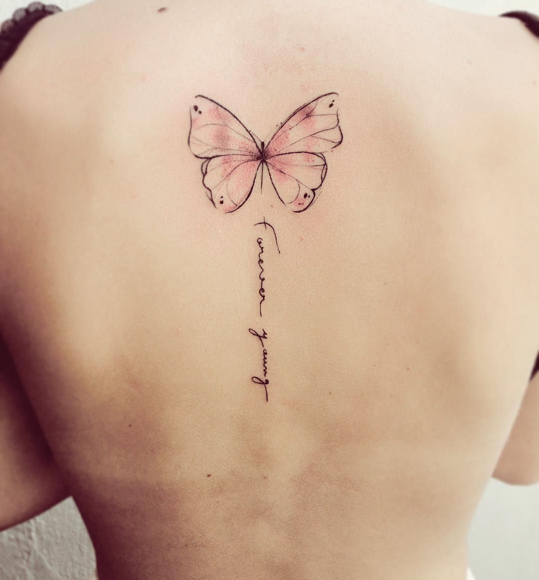 Tatuaggi di nombres con mariposas 2
