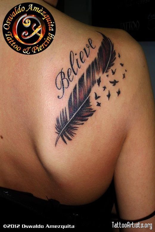 Tatuajes de nombres con plumas 9