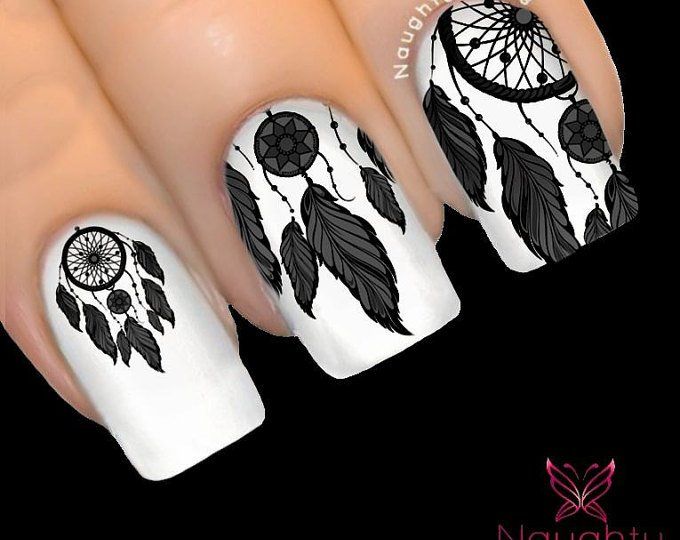 Tatuajes de nombres con plumas 33