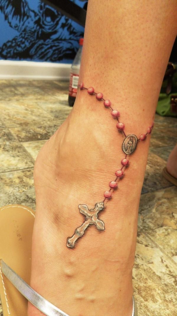 Tatuajes de nombres con una corona 46