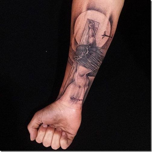 Tatuagens de nombres con una rosa 36