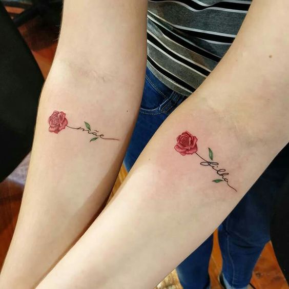 Tatuajes de nombres de hijas para hombres 10
