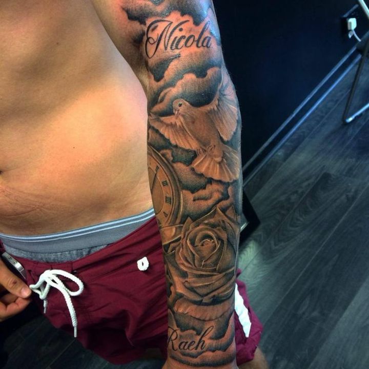 Tatouages de nombres en el brazo para hombres 37