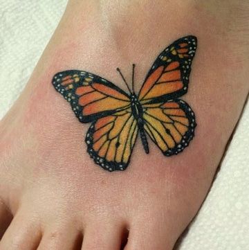 Tattoos of nombres en el hombro 26