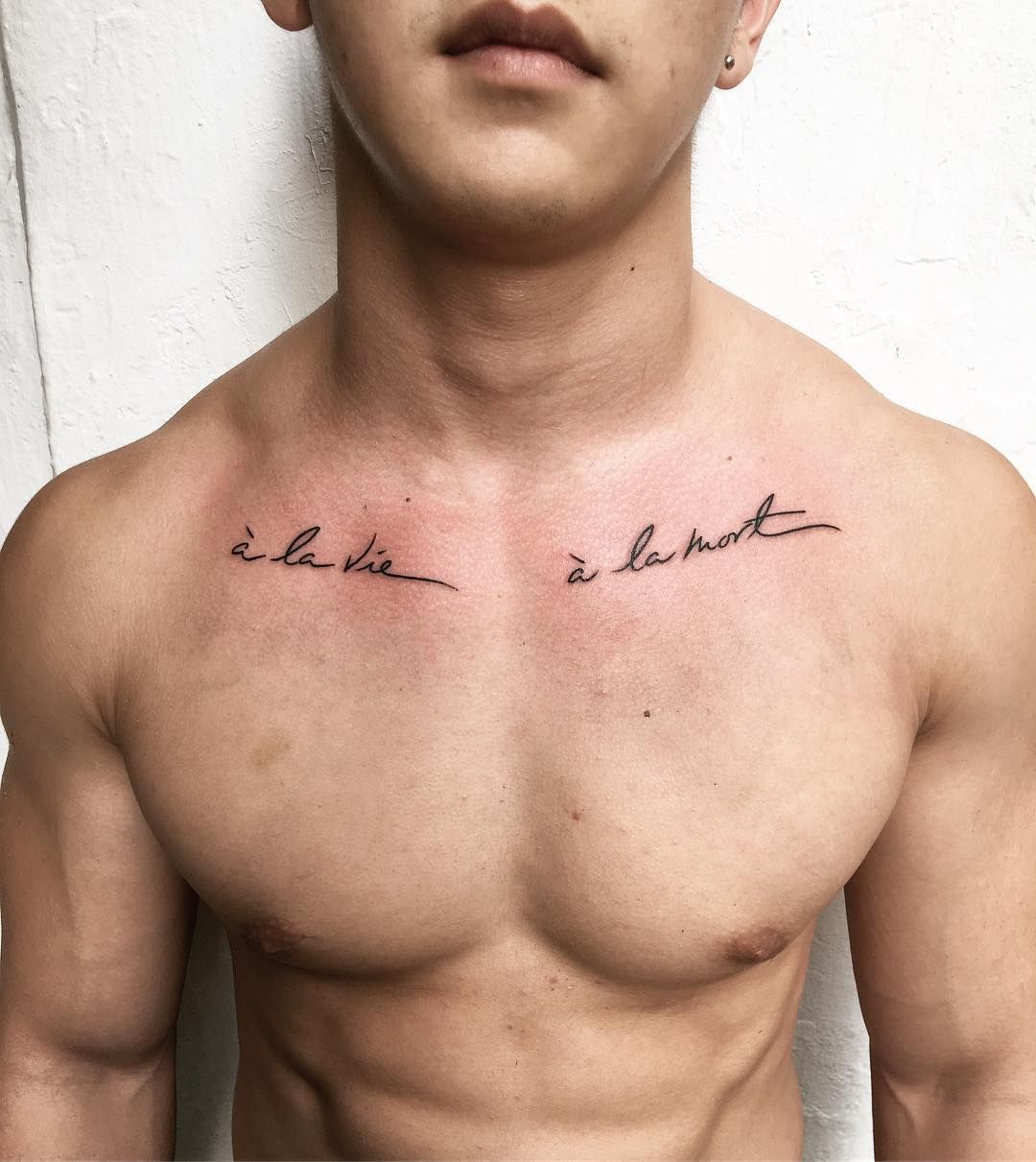 Tattoos of nombres en el hombro 37