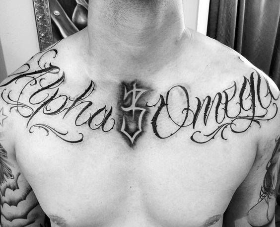 Tatuajes de nombres en la clavicula 3