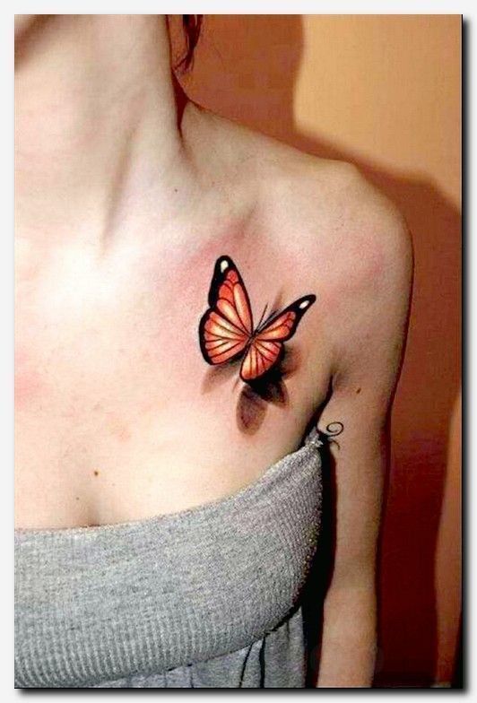 Tatuajes de nombres en la clavicula 2