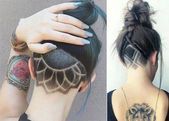 Tatuajes de nombres en la nuca 5
