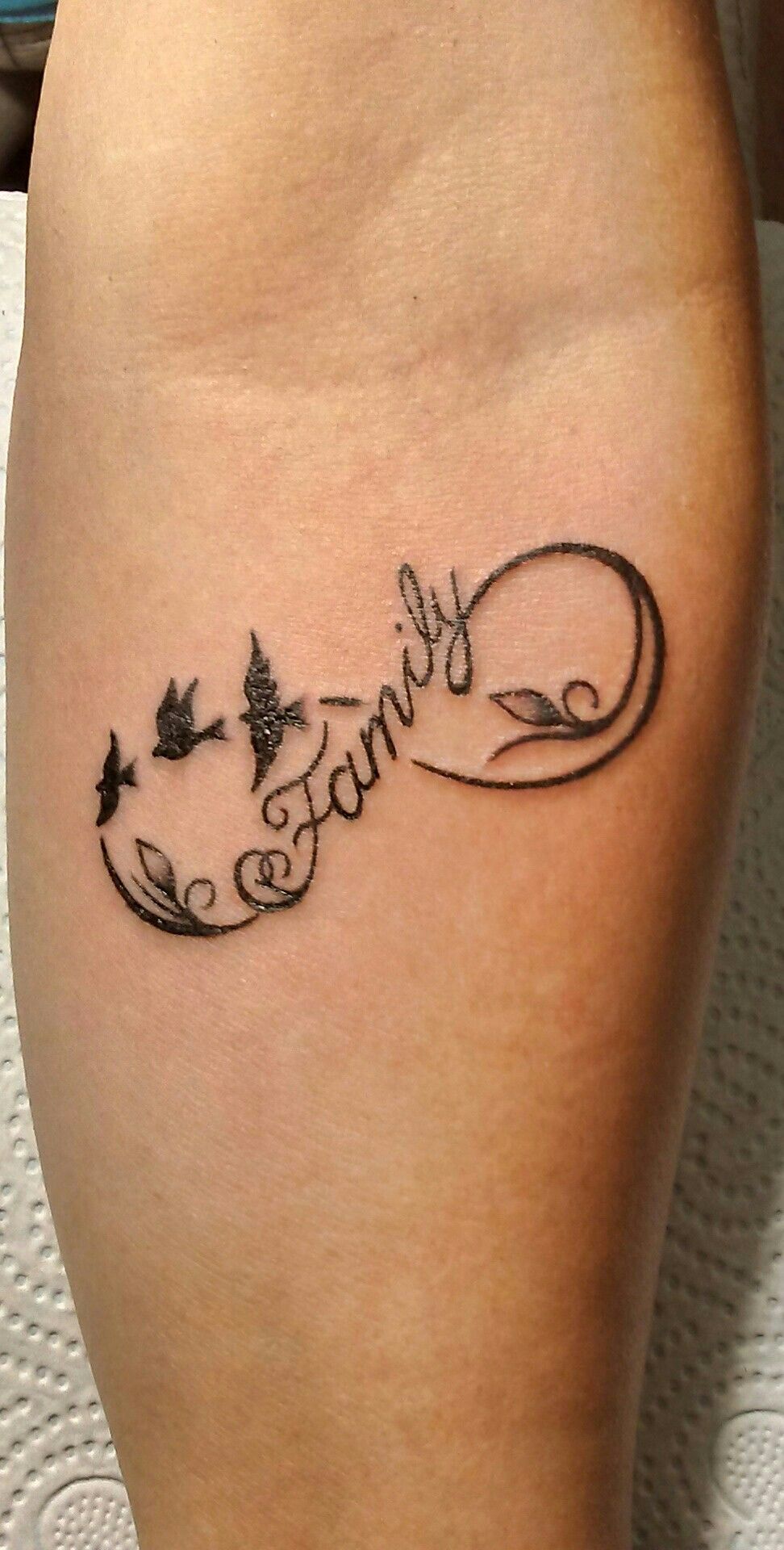 Tatuajes de nombres en la nuca 31