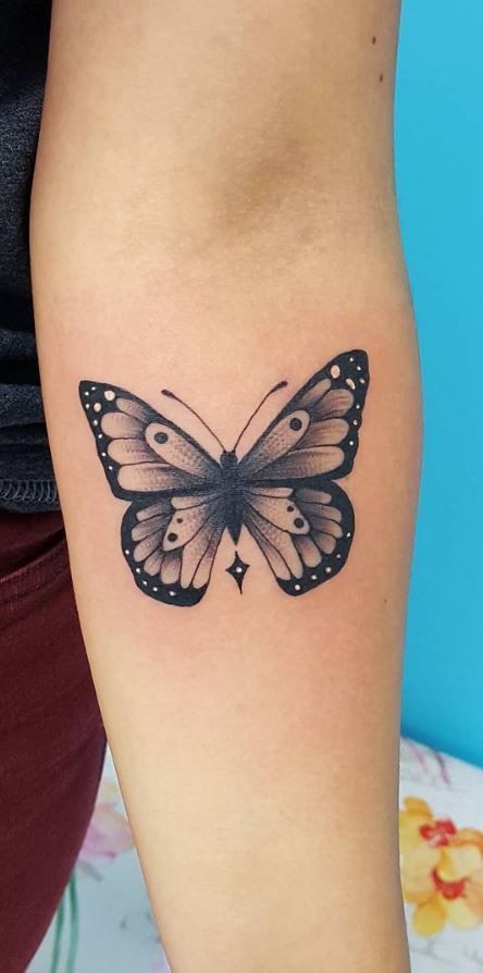 Tatuajes de nombres gabriela en el brazo 15