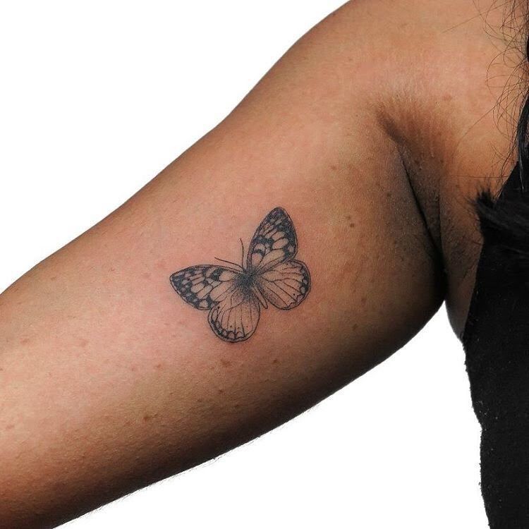 Tatuajes de nombres gabriela en el brazo 14