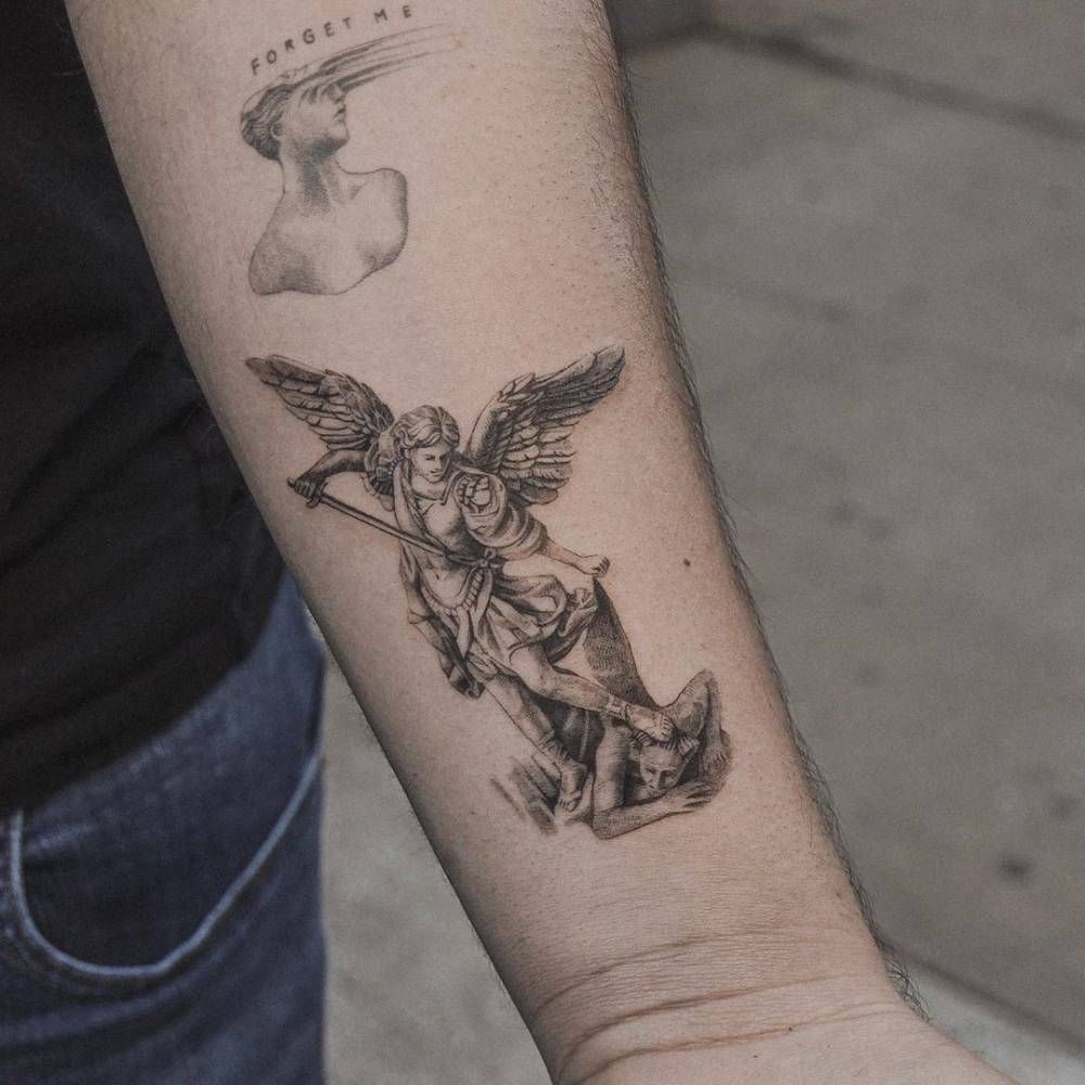 Tatuajes de nombres goticos 12