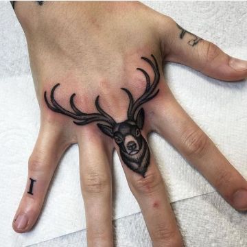 Tatuagens de nombres grandes 36