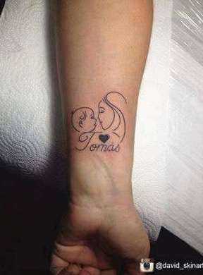Tattoos of nombres karina 50