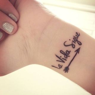 Tatuajes de nombres luciana 11