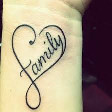 Tatuajes de nombres milagros 6