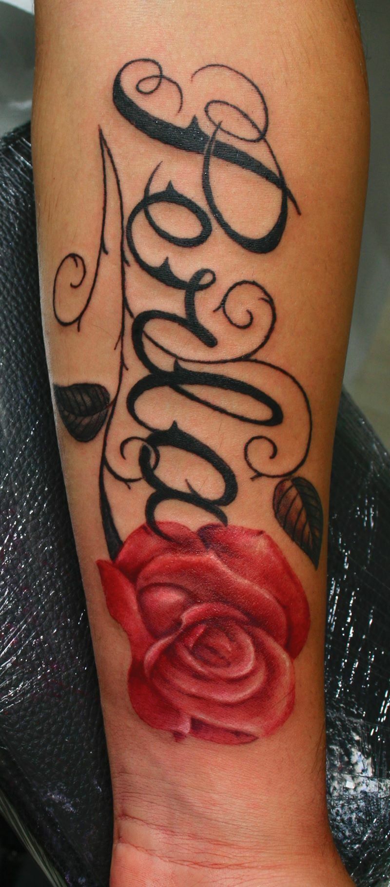 Tatuagens de nombres nahiara 8